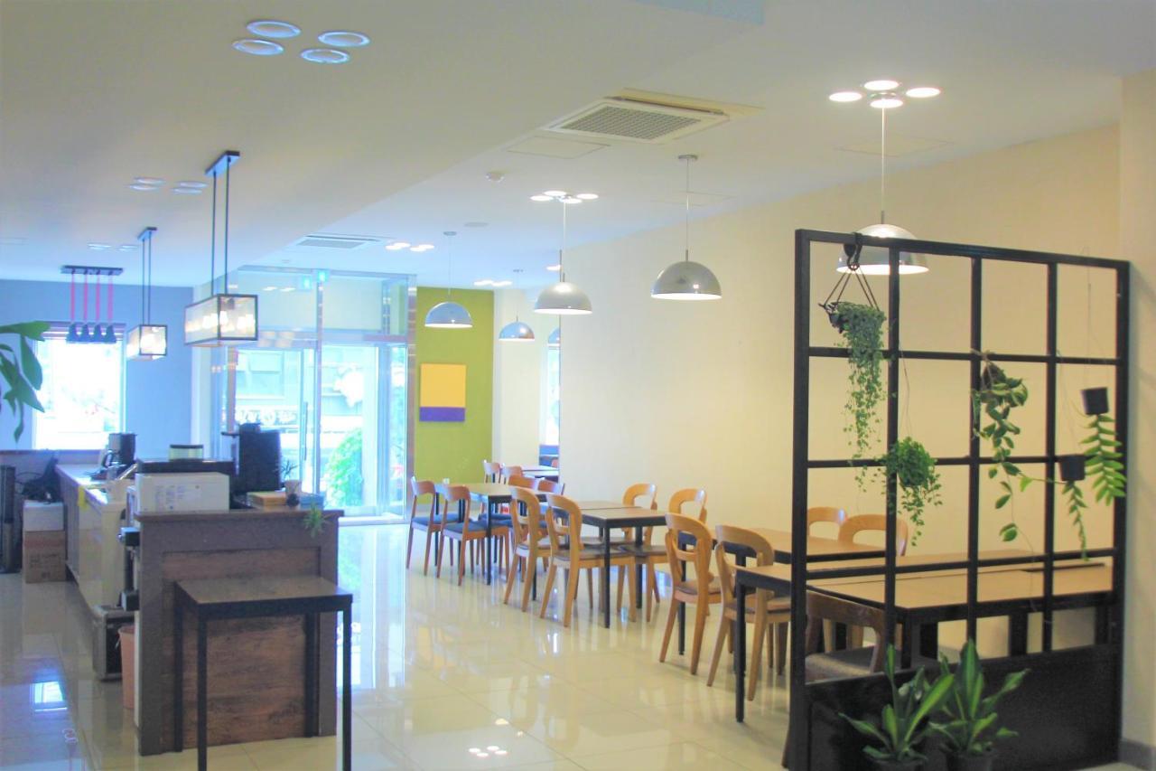Pine Hill Hotel Seogwipo Zewnętrze zdjęcie