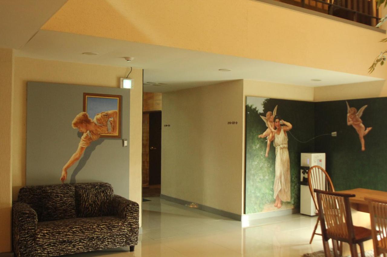 Pine Hill Hotel Seogwipo Zewnętrze zdjęcie