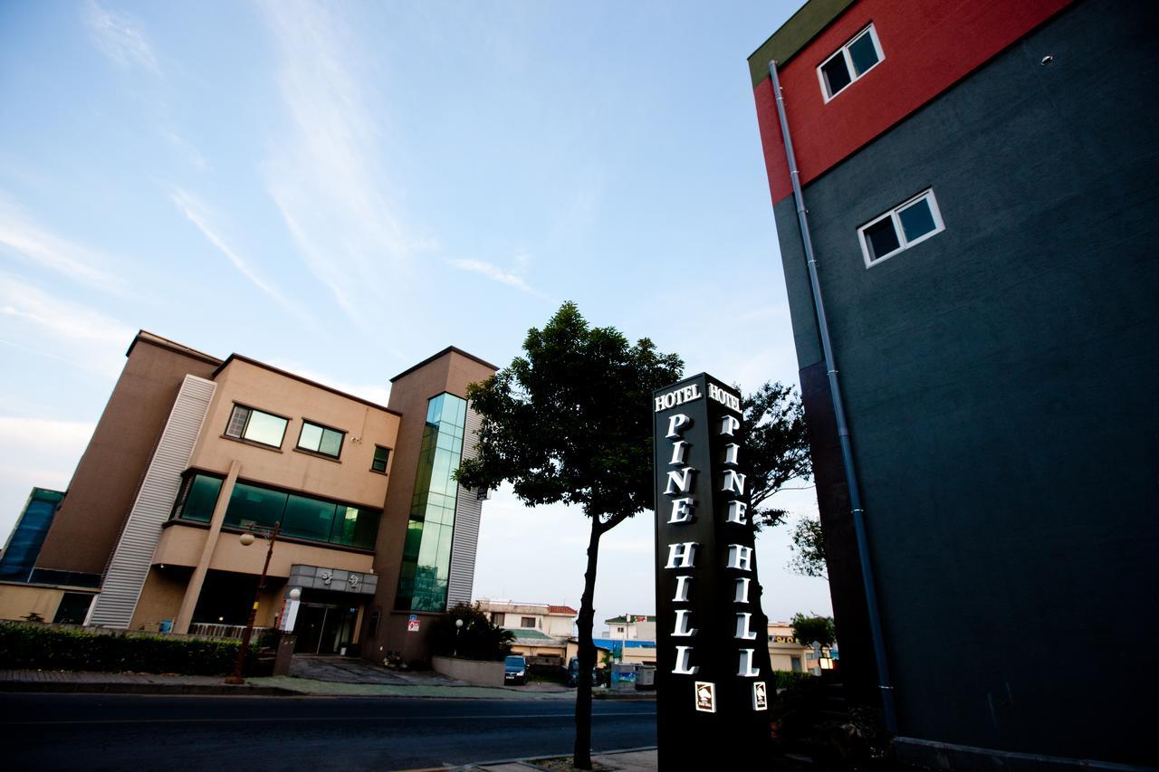 Pine Hill Hotel Seogwipo Zewnętrze zdjęcie
