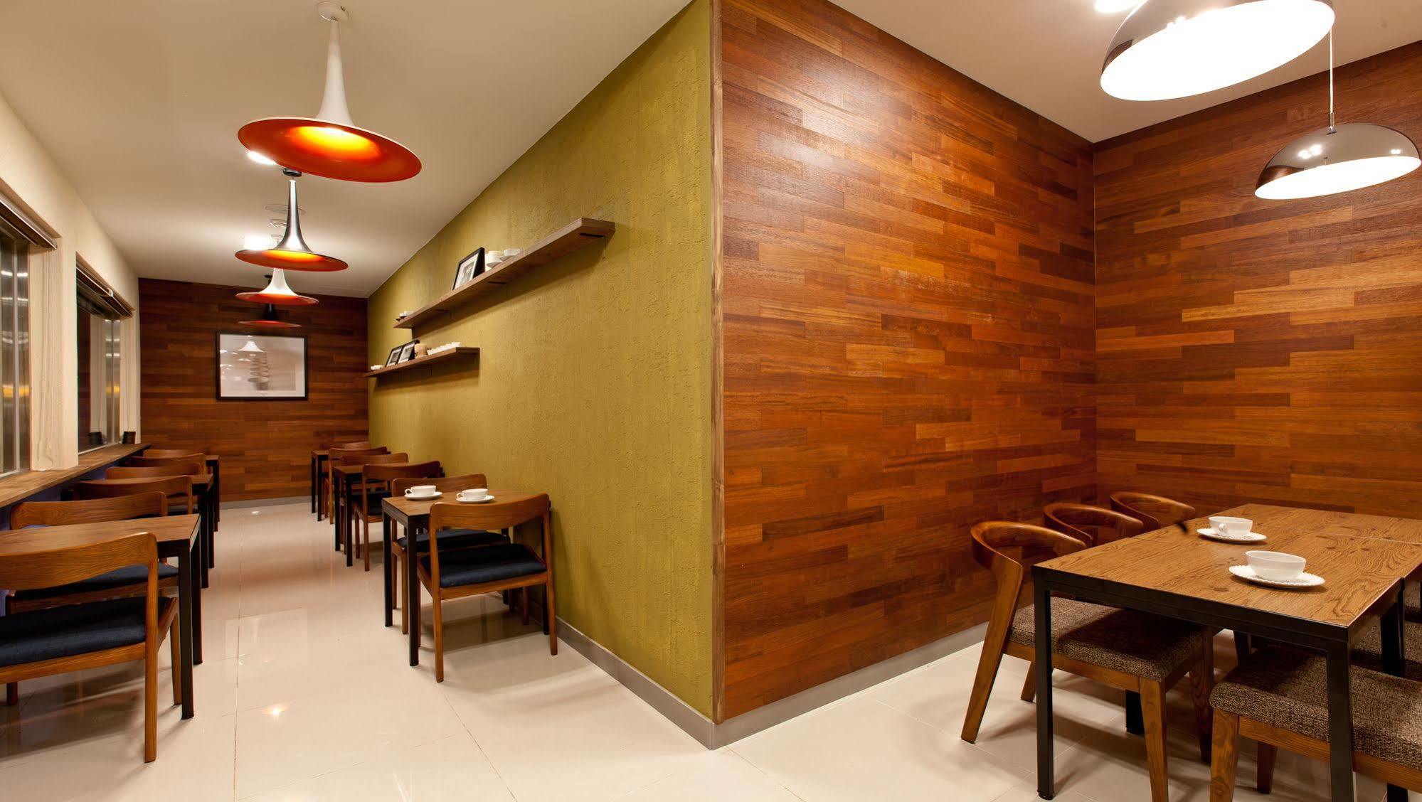 Pine Hill Hotel Seogwipo Zewnętrze zdjęcie